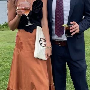 Tory Burch leather clutch, white and silver, used condition, perfect for summer!